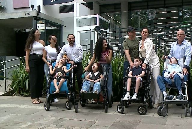 Imagem da noticia Crianças com doença rara terão tratamento experimental suspenso no RS