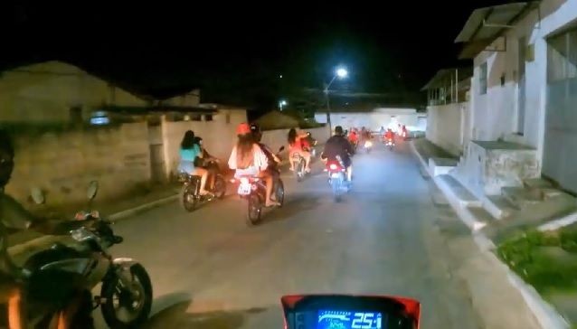 Imagem da noticia Estados registram aumento no número de infrações de motociclistas nos chamados "rolezinhos"