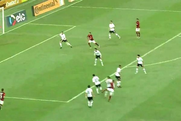 Imagem da noticia Semifinal da Copa do Brasil começa com polêmica e apenas um gol