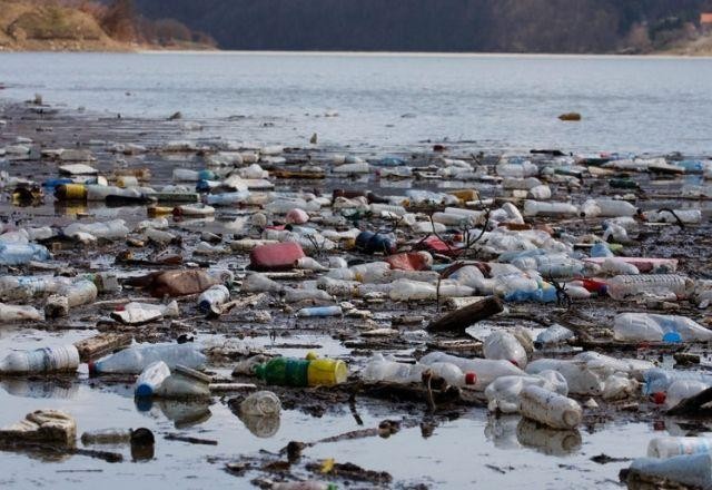 Imagem da noticia Mediterrâneo é o mar com maior concentração de plástico do planeta