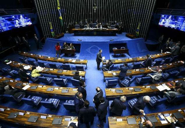 Imagem da noticia Senado aprova medida que libera posse de arma em propriedade rural