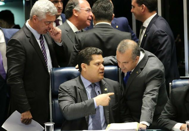 Senado aprova MP que combate fraudes na Previdência Social