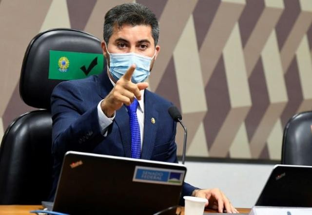 Imagem da noticia Vice-líder do governo pede convocação de governadores em CPI