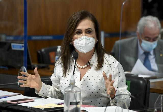Imagem da noticia Katia Abreu diz que Ernesto foi "bússola" que levou Brasil ao caos