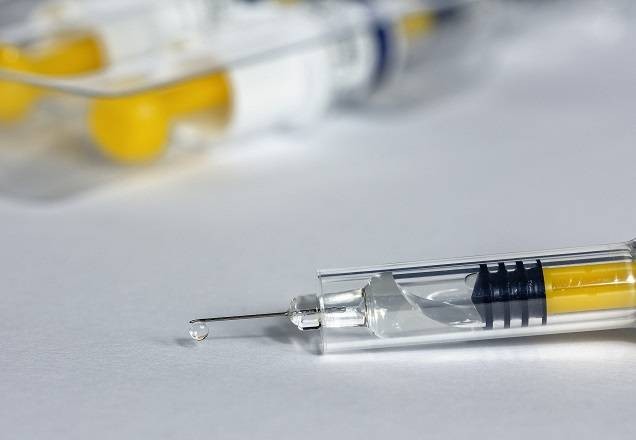 Vacinas contra Covid-19 ainda não são recomendadas por órgãos de saúde