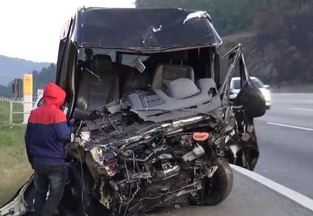 Imagem da noticia Sete integrantes da banda Sampa Crew seguem internados após acidente