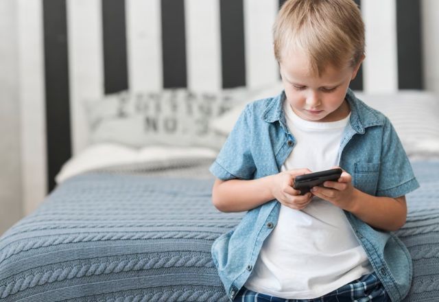Imagem da noticia "Sextorsão": o que é e como proteger seu filho contra esse tipo de violência digital