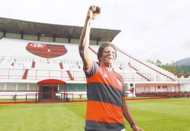 Silva "Batuta", ídolo do Flamengo, morre aos 80 anos no Rio de Janeiro