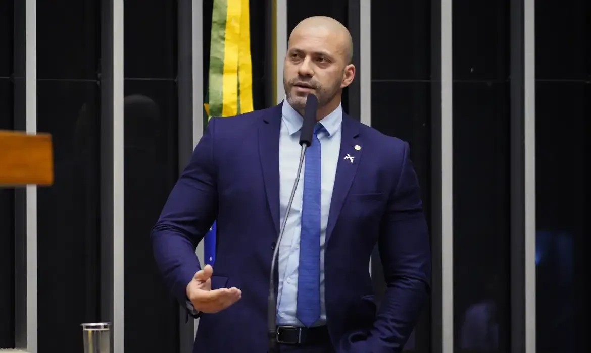 Imagem da noticia Moraes autoriza que Daniel Silveira vá para o regime semiaberto