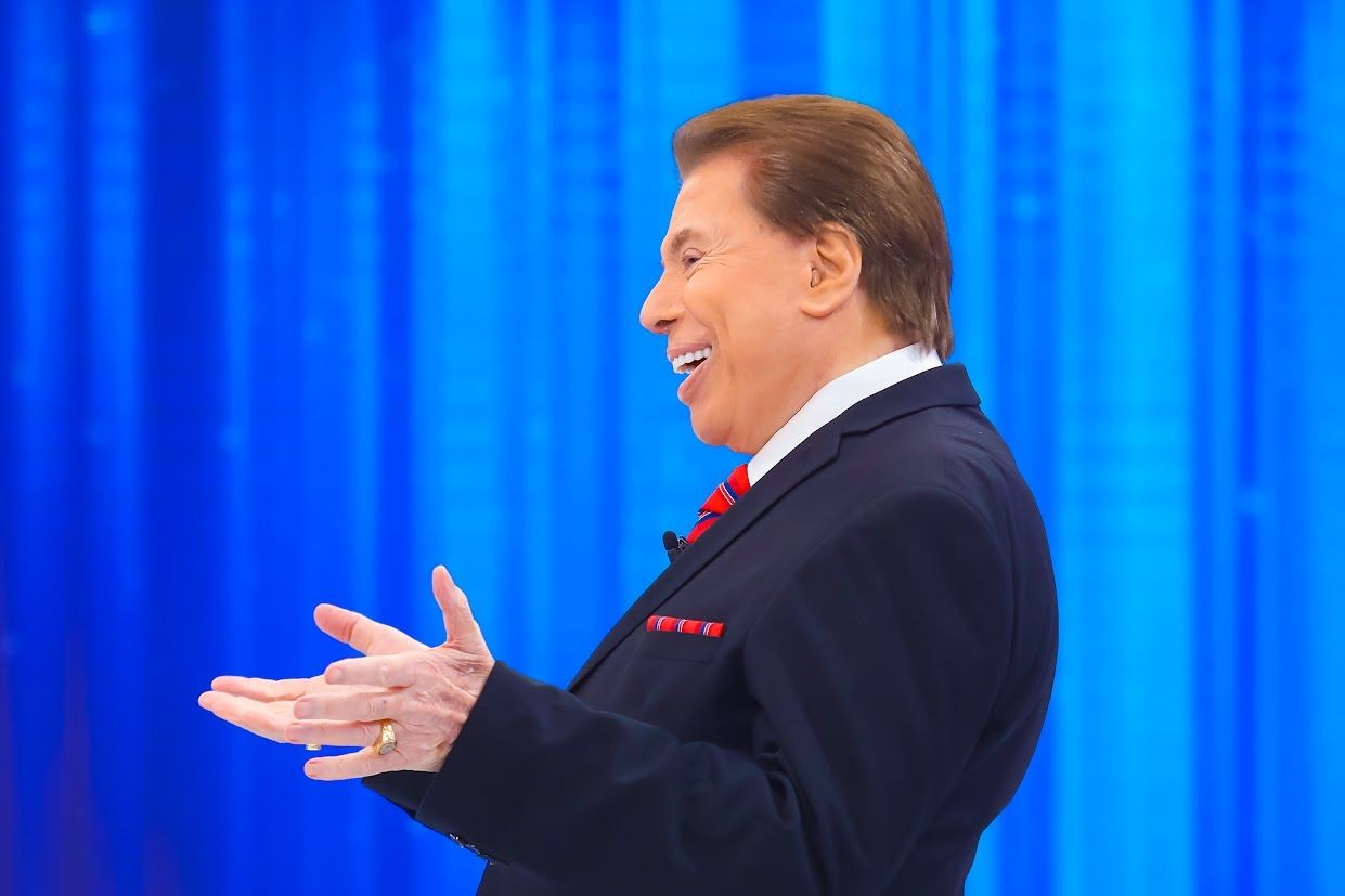 Imagem da noticia Lula, Bolsonaro e ex-presidentes lamentam a morte de Silvio Santos