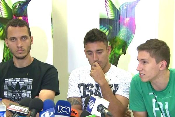 Sobreviventes do acidente da Chapecoense reencontram médicos colombianos