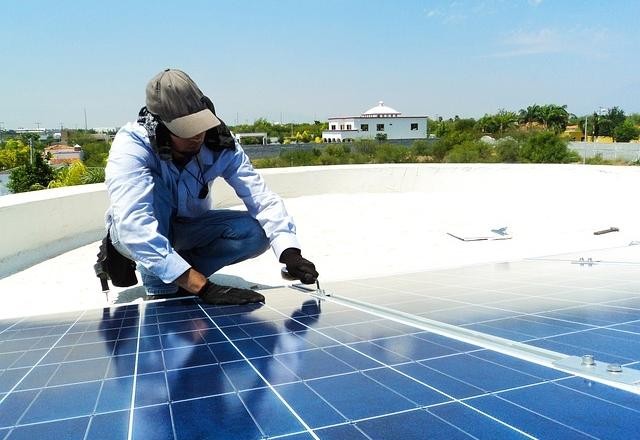 Imagem da noticia Energias limpas já empregam mais que petróleo, gás e carvão no mundo
