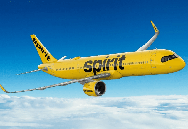 Spirit Airlines cancela todos os voos nos EUA e encerra operações em meio à guerra no Oriente Médio
