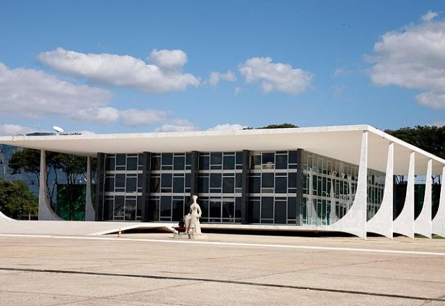 Imagem da noticia STF tem maioria para arquivar pedido para apurar cheques de Michelle