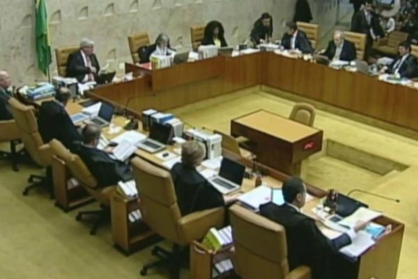 Supremo retoma julgamento sobre prisões em segunda instância