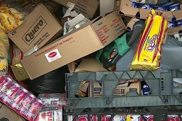 Imagem da noticia Suspeitos de envolvimento com roubo de cargas são presos no RJ