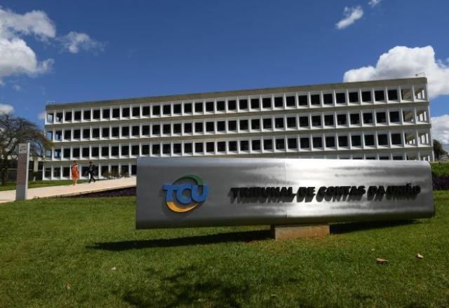 Imagem da noticia Auditor do TCU é afastado do cargo por 60 dias por falso relatório