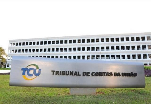 Imagem da noticia TCU adia votação que pode anular R$ 7,2 bi de repasses autorizados na gestão Bolsonaro
