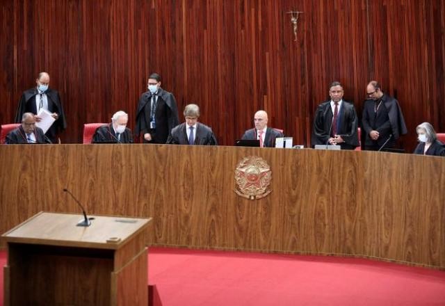 Imagem da noticia Presidente do TSE diz que redes sociais não são "terras sem lei"