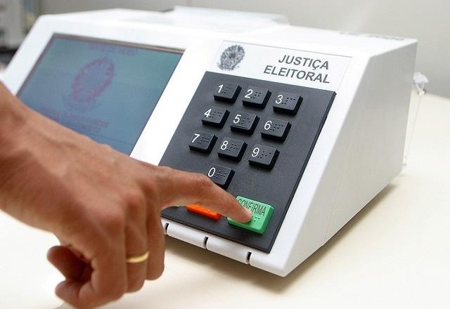 Imagem da noticia Datafolha: 58% dos brasileiros são a favor da reeleição 