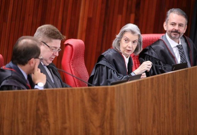 Imagem da noticia TSE já cassou candidaturas em 17 estados por fraude à cota de gênero nas eleições