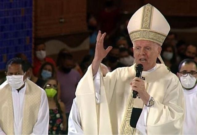 Imagem da noticia Arcebispo de Aparecida pede "forcinha" a menino Jesus na vacina para crianças