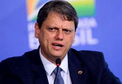 “Fofoca antes da eleição sempre tem”, diz Tarcísio sobre investigação de vice