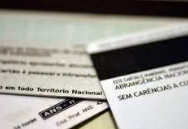Imagem da noticia Procon-SP aponta diferenças de até 452% para uma mesma tarifa bancária