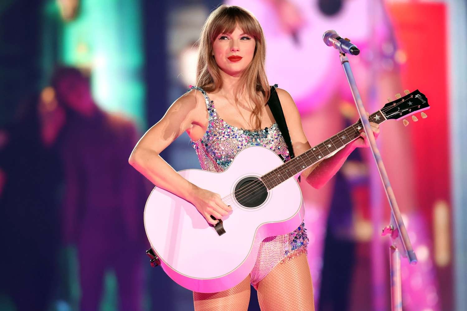 Imagem da noticia Taylor Swift doa US$ 5 milhões para ajudar vítimas do furacão Milton