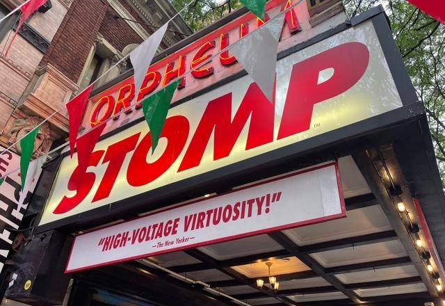 Imagem da noticia "Stomp" volta aos palcos de Nova York depois de pausa pela pandemia