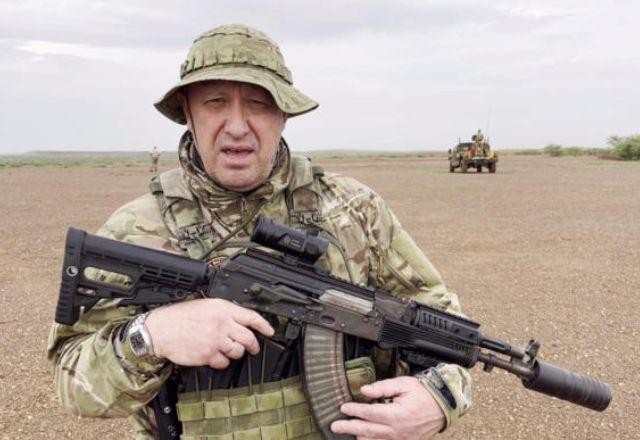 Imagem da noticia Após se exilar na Bielorrússia, chefe do grupo Wagner é visto na África