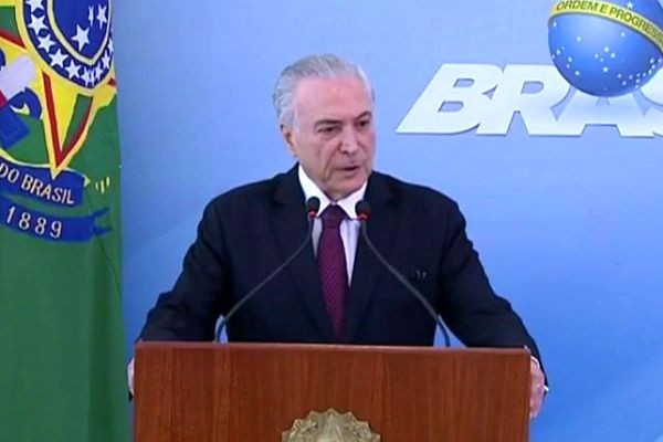 Imagem da noticia Temer ouve gritos de protesto em entrega do Minha Casa, Minha Vida