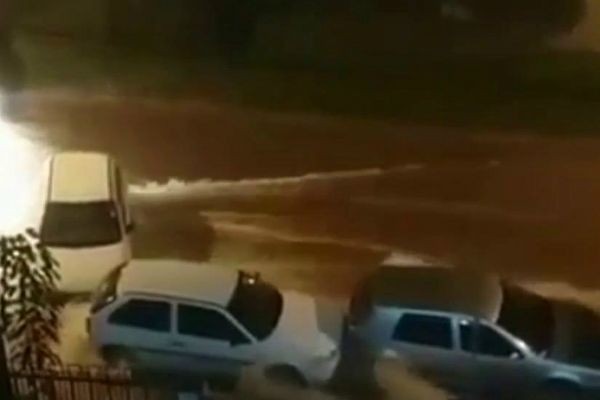Imagem da noticia Temporais causam destruição em Minas Gerais 