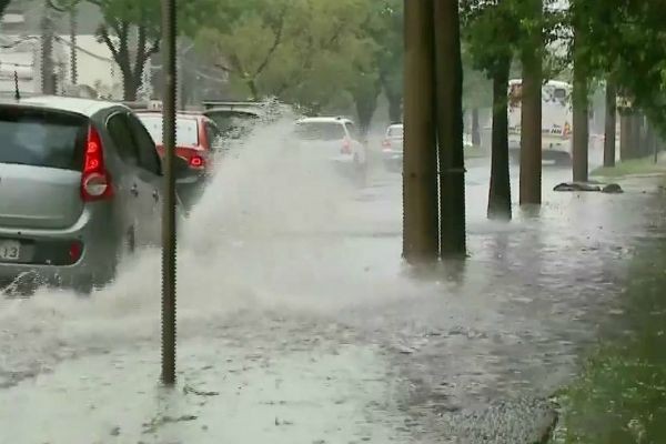 Imagem da noticia Temporais e granizo causam prejuízos no Rio Grande do Sul