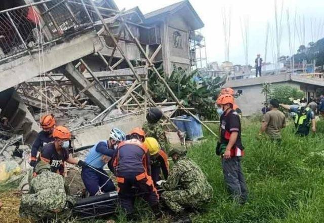 Imagem da noticia Terremoto de 7.6 graus atinge as Filipinas