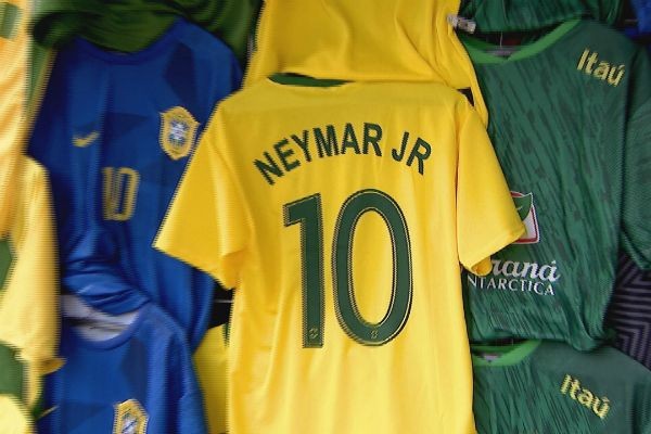 Imagem da noticia Torcedores seguem confiantes mesmo após estreia morna da Seleção