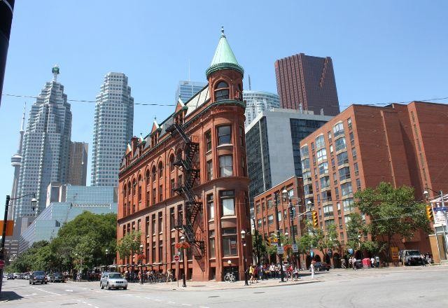 Imagem da noticia Conheça Toronto, a Nova York do Canadá