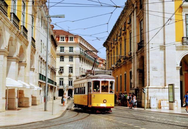 Imagem da noticia Brasileiros poderão residir por 120 dias em Portugal à procura de trabalho