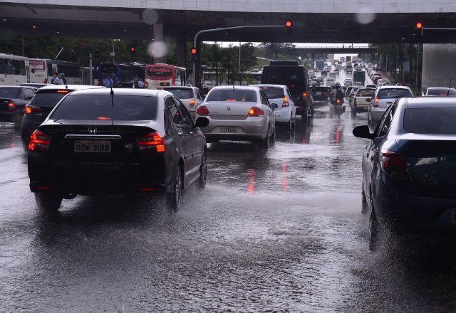 Imagem da noticia Capital paulista tem previsão de chuva em dia de greve dos transportes