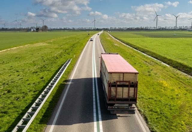 ANTT atualiza tabela de frete rodoviário; reajuste é para baixo