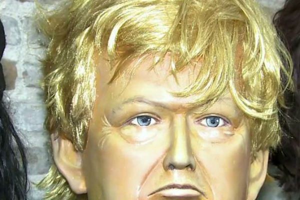 Imagem da noticia Trump e Wesley Safadão são os novos bonecos da folia em Pernambuco 