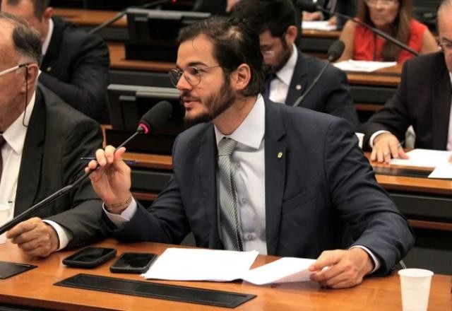 Imagem da noticia Após operação da PF, deputados tentam emplacar CPI das Joias