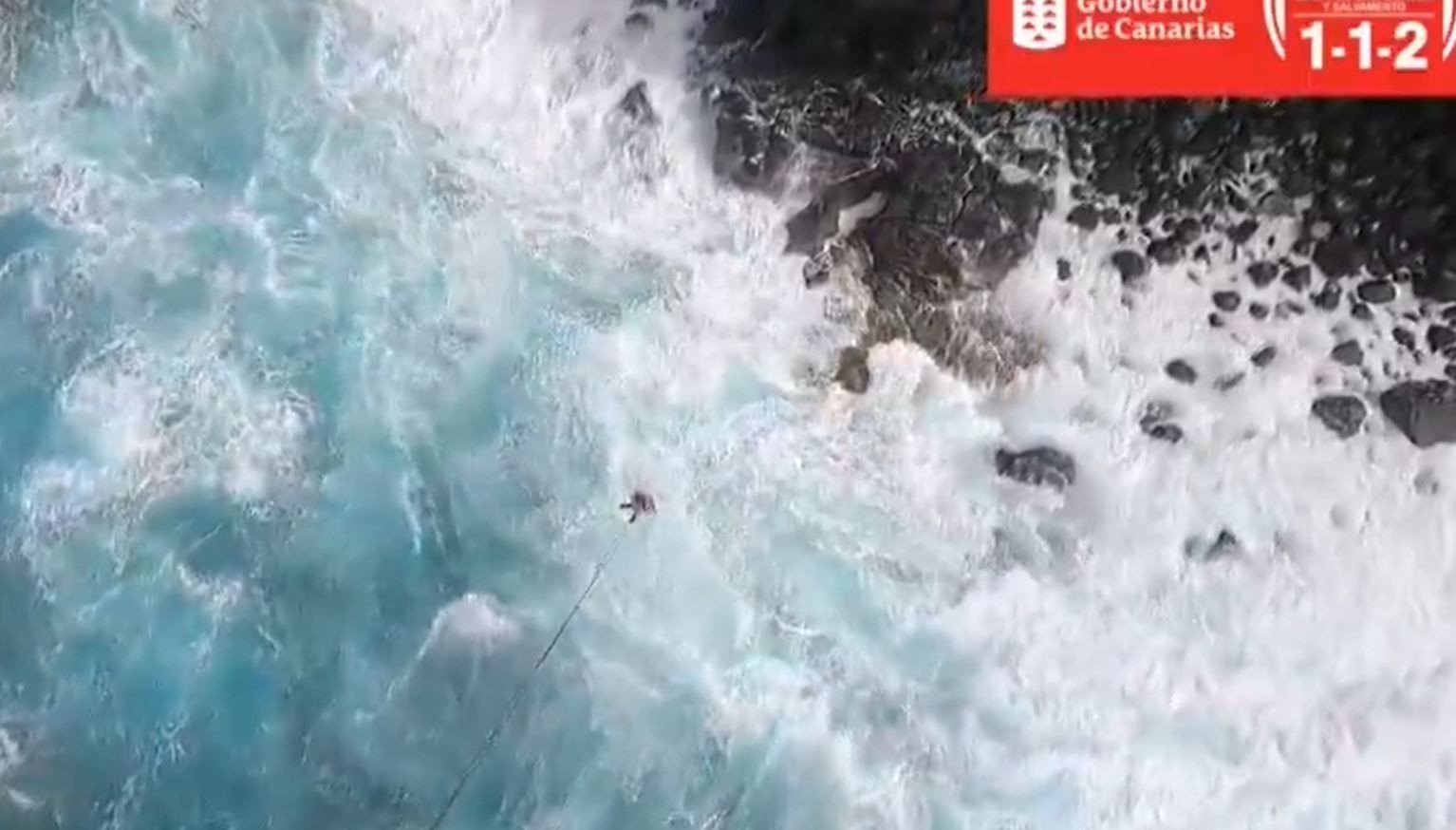Imagem da noticia Vídeo: Turista morre ao cair no mar enquanto tirava fotos nas Ilhas Canárias