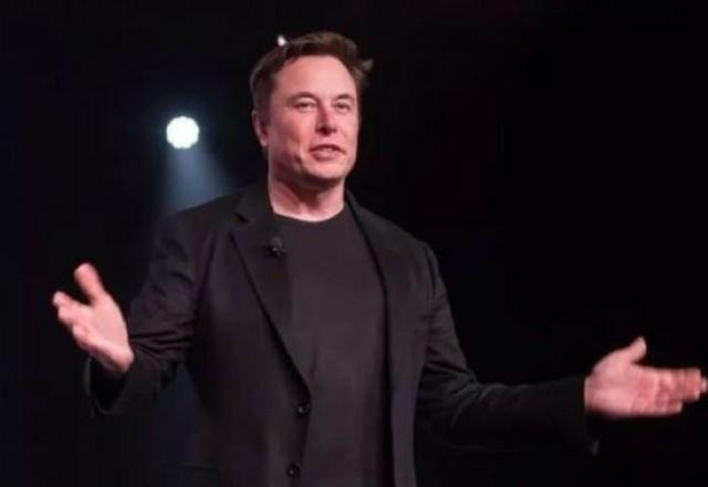Imagem da noticia Bilionário Elon Musk recebeu advertência do jurídico do Twitter