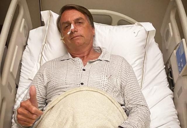 Médico-cirurgião de Bolsonaro chega a hospital para avaliar presidente