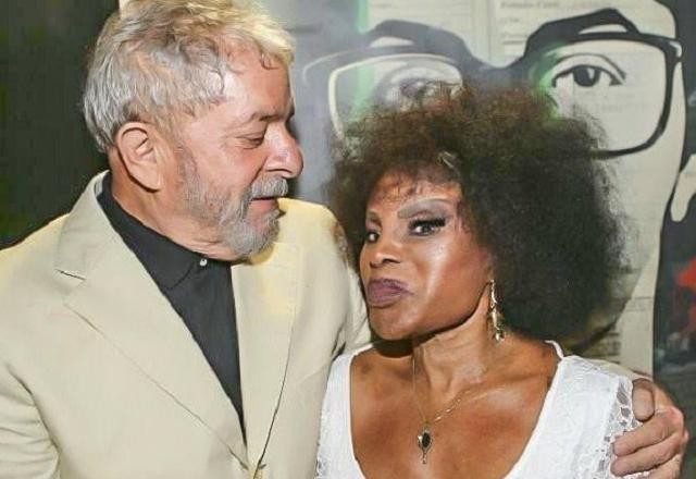 Imagem da noticia Morte da cantora Elza Soares repercute entre políticos