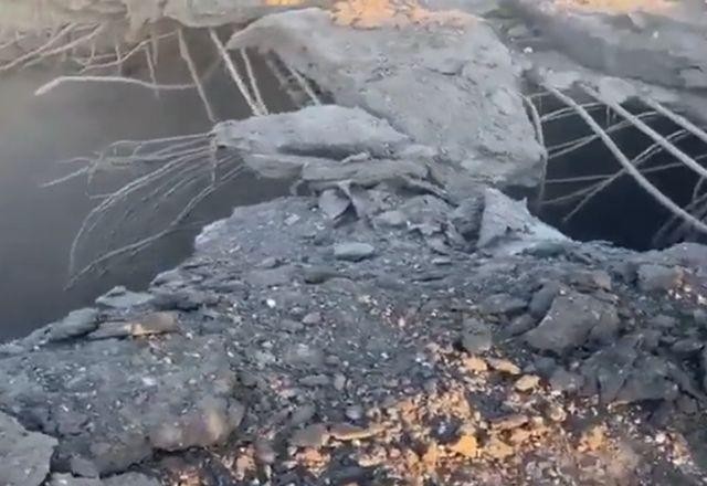 Exército ucraniano contra-ataca no sul e destrói ponte usada por russos