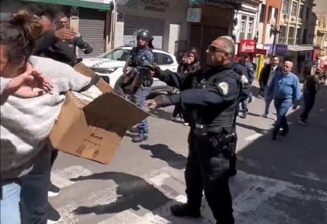 Imagem da noticia Deputada do PT é agredida por guardas municipais em Porto Alegre