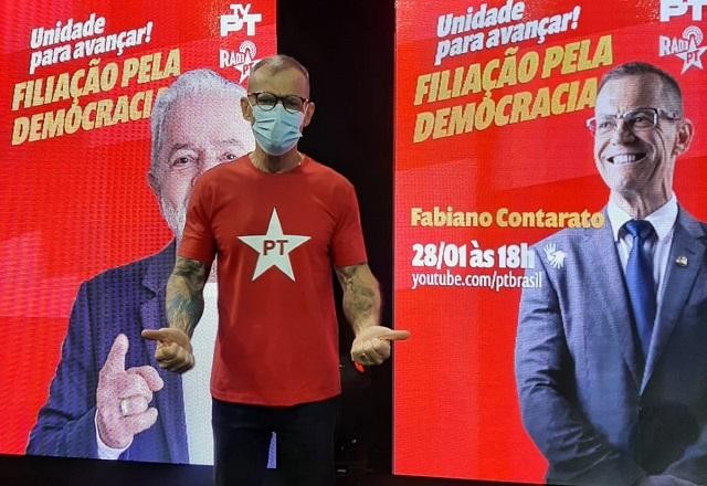 Imagem da noticia Senador pelo Espírito Santo, Fabiano Contarato se filia ao PT