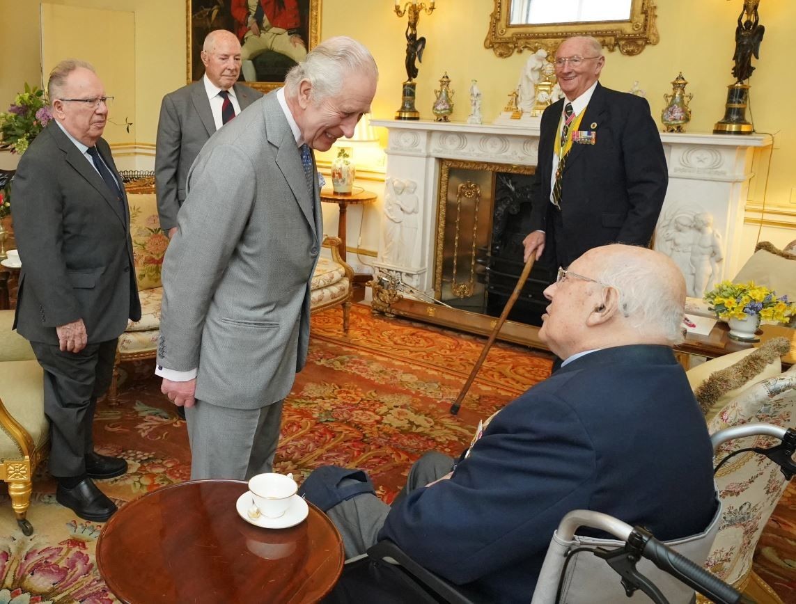 Imagem da noticia Rei Charles III participa de audiência após rumores falsos sobre estado de saúde